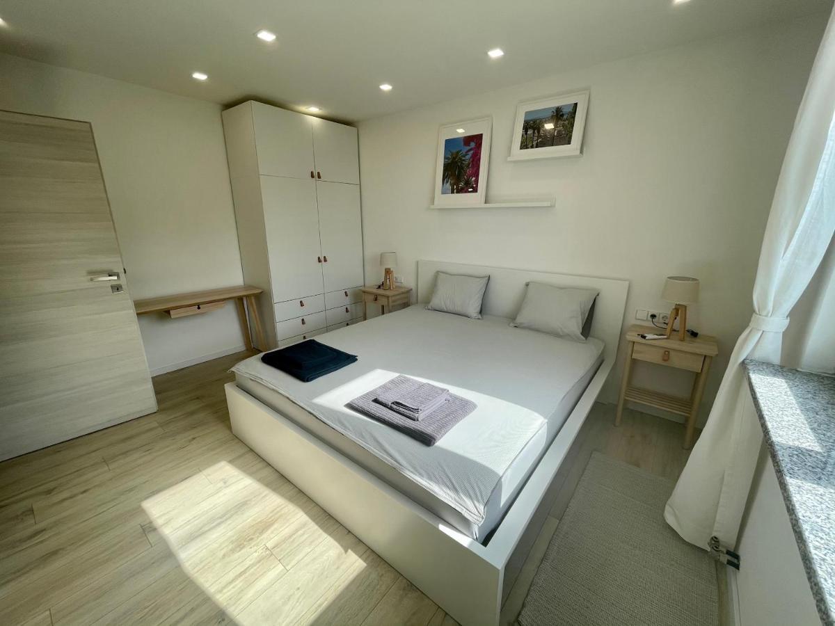 Lambda Holiday Apartments Jesenice  Extérieur photo