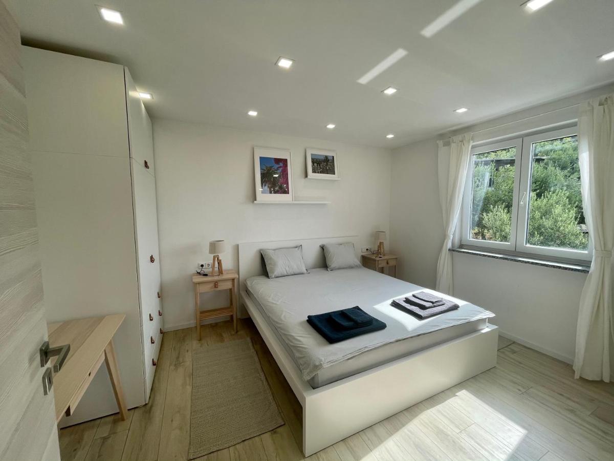 Lambda Holiday Apartments Jesenice  Extérieur photo
